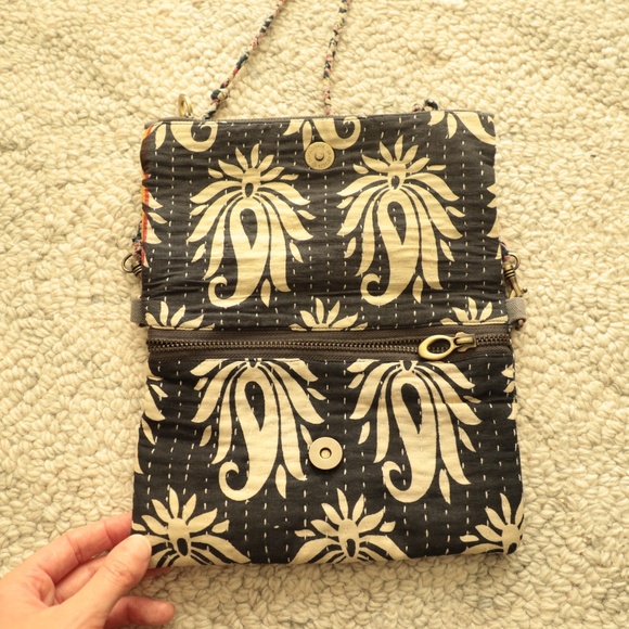 Embroidered Cotton Purse - Picture 2 of 6